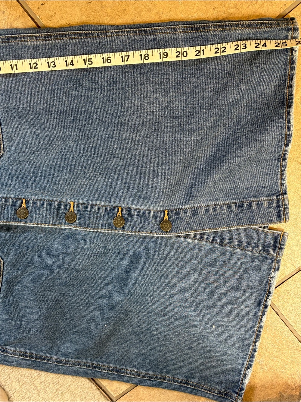 Old Navy button-down skirt - Picture 8 of 8